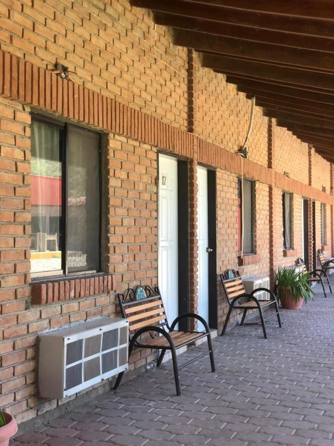 Hotel Y Balneario Ojo Caliente Camargo Εξωτερικό φωτογραφία