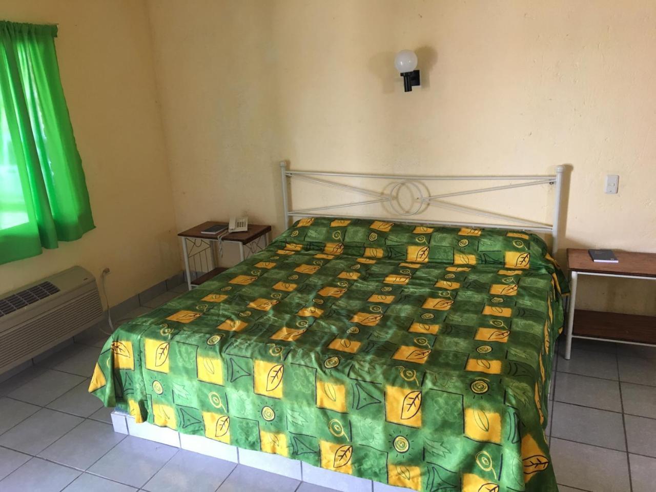 Hotel Y Balneario Ojo Caliente Camargo Εξωτερικό φωτογραφία